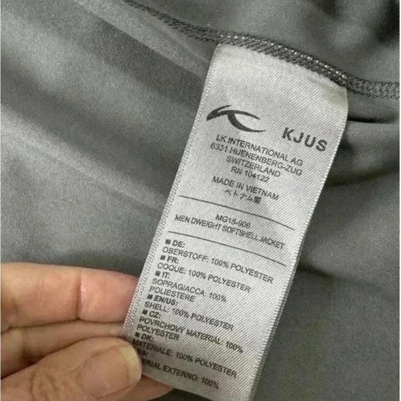 KJUS Jacket Dweight Softshell Full ZipMens L
Gray Golf Performance Polartec NWT - Picture 7 of 11
